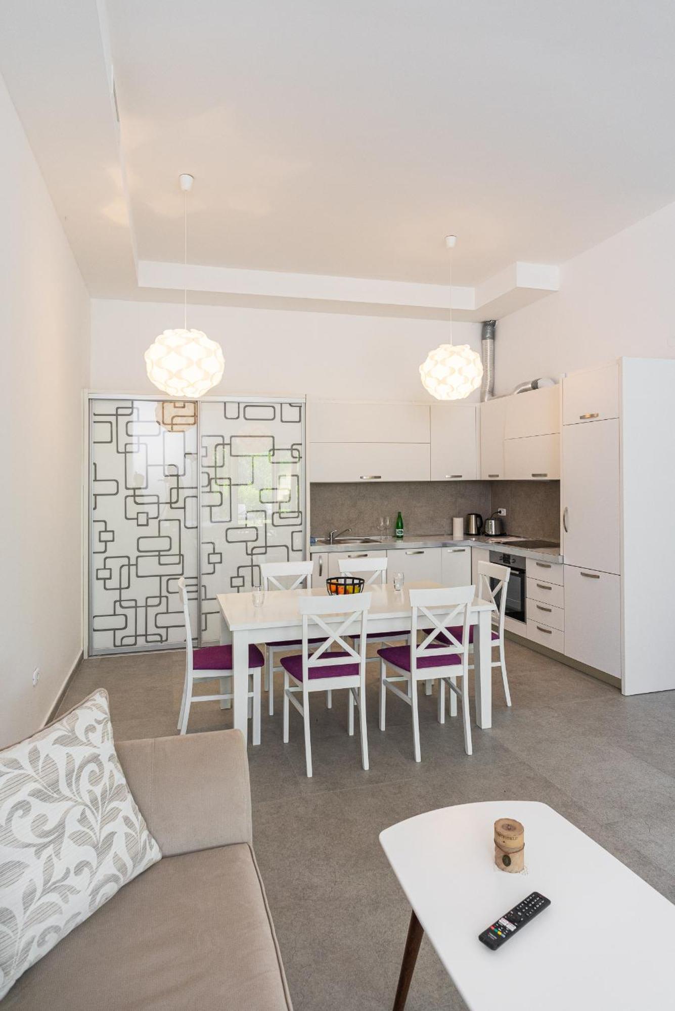 سفيتي ستيفان Vertmont Apartments الغرفة الصورة